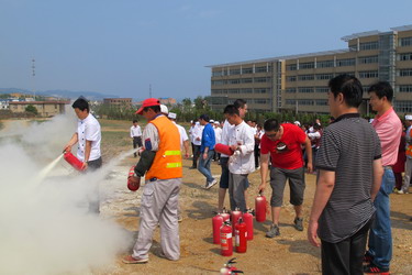 后勤消防演练3.jpg