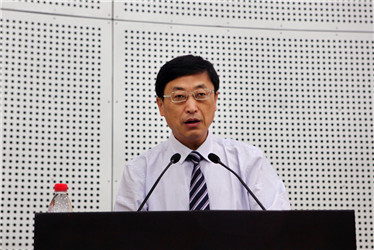 2015年孔子学院本部国家漢語の国際普及指導グループ事務室（通称「漢辦」）派遣漢語教師の養成トレーニング卒業式が大連外大で開催